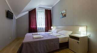 Гостиница Guest House Nika Сочи Бюджетный двухместный номер с 1 кроватью или 2 отдельными кроватями, внешняя ванная комната-13