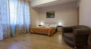 Гостиница Guest House Nika Сочи Большой семейный номер с видом на море-8