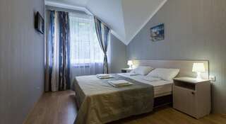 Гостиница Guest House Nika Сочи Бюджетный двухместный номер с 1 кроватью или 2 отдельными кроватями, внешняя ванная комната-10