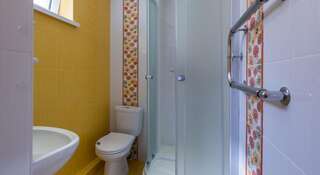Гостиница Guest House Nika Сочи Большой двухместный номер c 1 кроватью или 2 отдельными кроватями-2